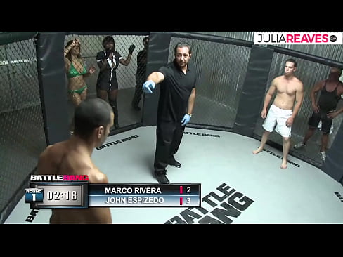 ❤️ Ultimate Fighter تضاجع فتاة رقم بعد قتال في الحلبة ️❌